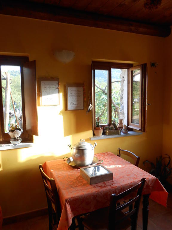 Azienda Agrituristica Risveglio Naturale Varese Ligure Exteriér fotografie